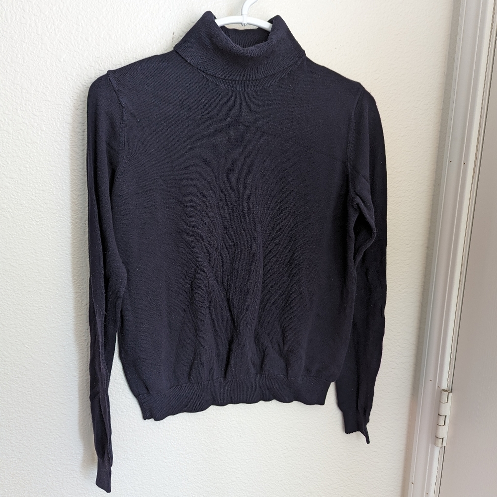 Medium Navy H&M Turtleneck Sweater